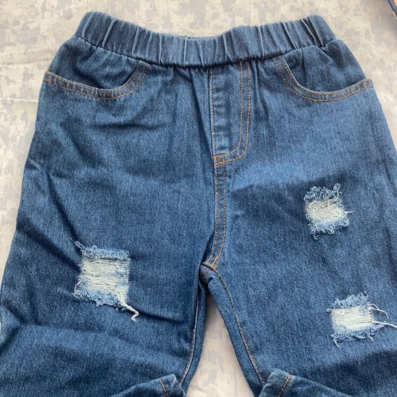 NWT toddler outfit - size 4 - Picture 4 of 6